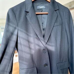 Talbots fitted blazer, single breasted, in a stretch fabric blend, lined